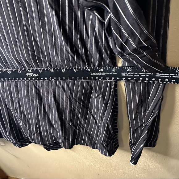 Womens Lane Bryant Size 22/24 Long Sleeve V Neck Blouse Top - Picture 4 of 4